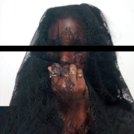 Victoria Mingot – God Spill